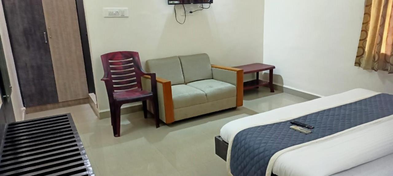 Chennai Guest House Luaran gambar